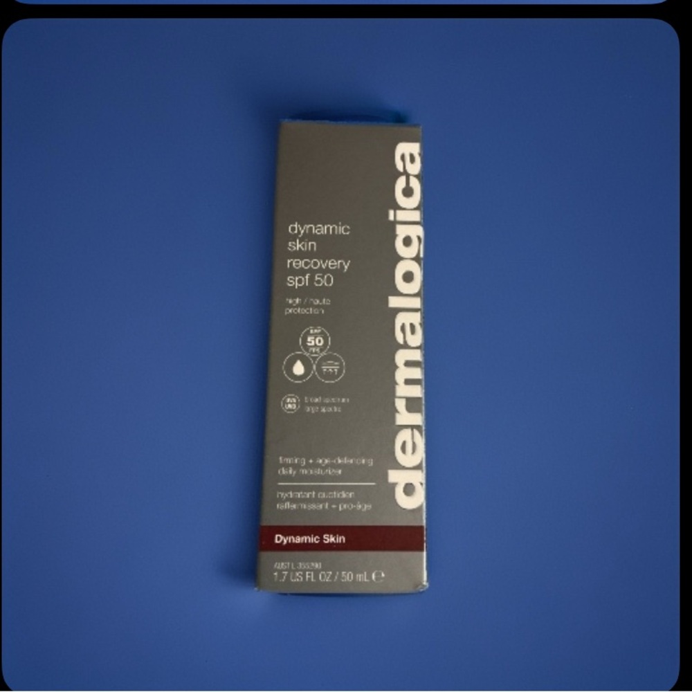 Dermalogica Dynamic Skin Recovery SPF 50 - Gray and White